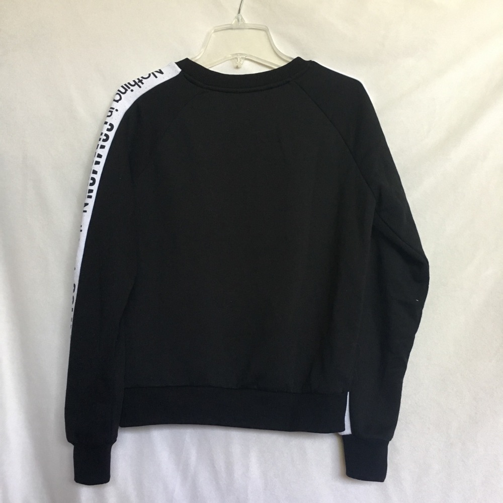 black crew neck sweatshirt - Picture 2 of 4